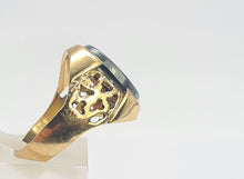 Load image into Gallery viewer, 0081: Vintage: 9ct Gold Centurion Hematite Signet Ring- Date-Mark 1986
