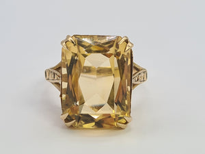 0464: Vintage: 9ct Gold Amarillo Emerald Cut Citrine Ring- Date-Mark 1966