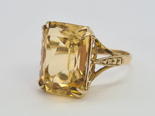 Load image into Gallery viewer, 0464: Vintage: 9ct Gold Amarillo Emerald Cut Citrine Ring- Date-Mark 1966
