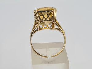 0464: Vintage: 9ct Gold Amarillo Emerald Cut Citrine Ring- Date-Mark 1966