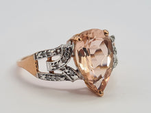 Load image into Gallery viewer, 0438: Vintage: 9ct Rose Gold Pink Morganite 14 Diamonds Ring- Peachy
