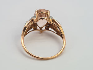 0438: Vintage: 9ct Rose Gold Pink Morganite 14 Diamonds Ring- Peachy