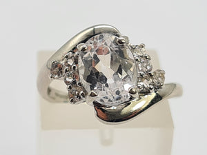 0250: Vintage: 9ct White Gold Glacier Quartz White Sapphires Cocktail Ring