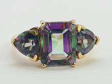 Load image into Gallery viewer, 0406: Vintage: 9ct Gold Caribbean Topaz Trilogy Ring- geometric symmetry, lovely colours
