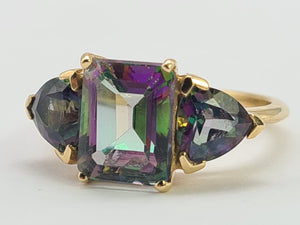 0406: Vintage: 9ct Gold Caribbean Topaz Trilogy Ring- geometric symmetry, lovely colours