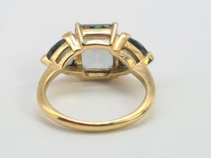 0406: Vintage: 9ct Gold Caribbean Topaz Trilogy Ring- geometric symmetry, lovely colours