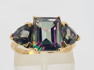 0406: Vintage: 9ct Gold Caribbean Topaz Trilogy Ring- geometric symmetry, lovely colours