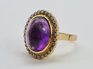 0414: Vintage: 18ct Gold "Carbuncle" Lilac Amethysts 28 Seed Pearls Ring