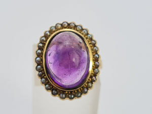 0414: Vintage: 18ct Gold "Carbuncle" Lilac Amethysts 28 Seed Pearls Ring