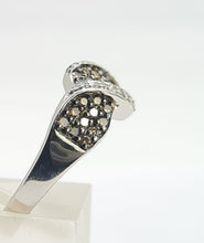 Load image into Gallery viewer, 0443: Vintage 9ct White Gold Cognac Diamonds &amp; Diamonds Ring- sparkling statement
