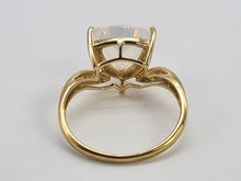 Load image into Gallery viewer, 0470: Vintage: 9ct Gold Trilliant Cut Moonstone Diamonds Ring- exquisite
