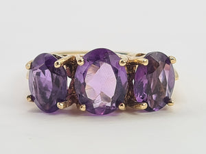 0647: Vintage: Statement 9ct Gold Violet Amethysts Trilogy- Date-Mark 1974