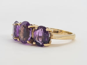 0647: Vintage: Statement 9ct Gold Violet Amethysts Trilogy- Date-Mark 1974