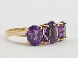 0647: Vintage: Statement 9ct Gold Violet Amethysts Trilogy- Date-Mark 1974