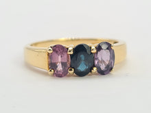 Load image into Gallery viewer, 0678: Vintage: 9ct Gold Blue &amp; Purple Spinels Dress Ring- beautifully paired
