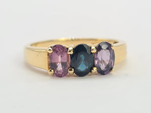 0678: Vintage: 9ct Gold Blue & Purple Spinels Dress Ring- beautifully paired