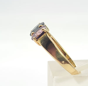 0678: Vintage: 9ct Gold Blue & Purple Spinels Dress Ring- beautifully paired