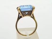 Load image into Gallery viewer, 0712: Vintage 9ct Gold Emerald Cut Swiss Blue Topaz Statement Ring- Date-Mark 1967
