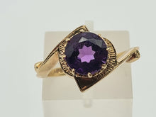 Load image into Gallery viewer, 0725: Vintage: Extraordinary 9ct Gol Round Cut Amethyst Ring - Date-Mark 1970
