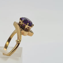 Load image into Gallery viewer, 0725: Vintage: Extraordinary 9ct Gol Round Cut Amethyst Ring - Date-Mark 1970
