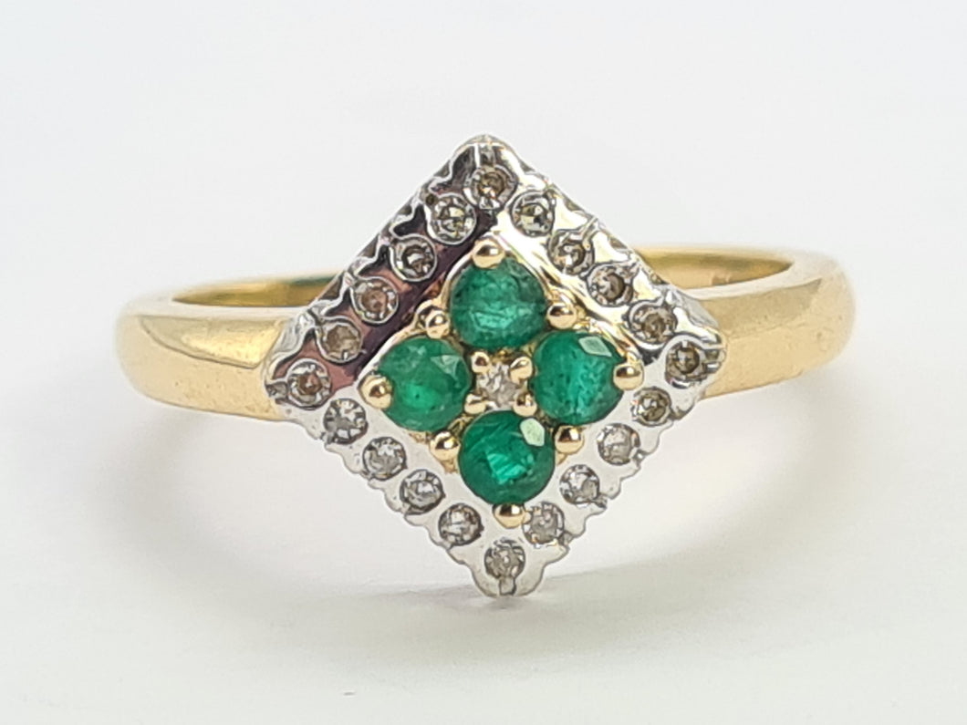 0729: Vintage: 9ct Gold Emeralds Diamonds Geometric Set Ring- lovely symmetry