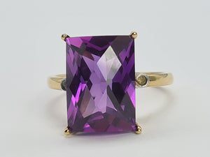 0656: Vintage: Rare: 9ct Gold Rectangular Cushion Cut Sapphire Diamonds Cocktail Ring&nbsp;