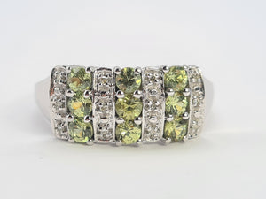 0666: Vintage: 9ct Gold Peridots Diamonds Ring- gorgeous, sparkling eye candy