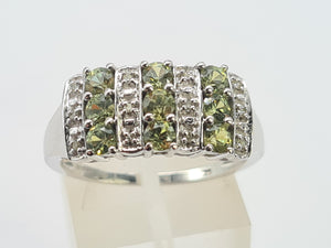 0666: Vintage: 9ct Gold Peridots Diamonds Ring- gorgeous, sparkling eye candy