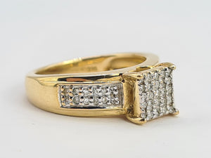 0690: Vintage 9ct Gold 49 Diamonds (1ct) Geometric Set Ring- fabulous