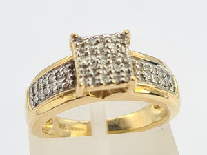 0690: Vintage 9ct Gold 49 Diamonds (1ct) Geometric Set Ring- fabulous