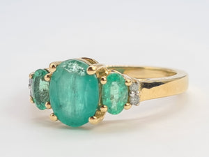 0705: Vintage; 9ct Gold Art Deco Style Emeralds Diamonds Ring- evocative greens