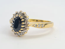 Load image into Gallery viewer, 0751: Vintage: 18ct Gold Australian Blue Sapphire 22 Diamonds Ring
