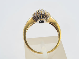 0751: Vintage: 18ct Gold Australian Blue Sapphire 22 Diamonds Ring