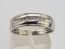 Load image into Gallery viewer, 0238: Vintage: 9ct White Gold 8 Diamonds Band (0.1ct) - crisp, clean, sparkling
