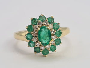 0561: Vintage: 9ct Gold Emeralds Diamonds Flower Head Ring- simply gorgeous