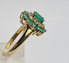 Load image into Gallery viewer, 0561: Vintage: 9ct Gold Emeralds Diamonds Flower Head Ring- simply gorgeous
