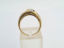 Load image into Gallery viewer, 0663: Vintage: 18ct Gold ( 1.52 Carats) 76 Diamonds Statement Ring-
