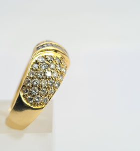 0663: Vintage: 18ct Gold ( 1.52 Carats) 76 Diamonds Statement Ring-