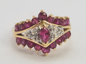 0714: Vintage: 14ct Gold Art Deco Style Rubies Diamonds Cluster Ring- striking design
