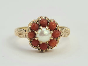 0477: Vintage: 9ct Gold Pearl Corals Flower Head Ring - Date- Mark 1968