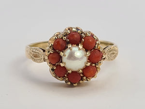 0477: Vintage: 9ct Gold Pearl Corals Flower Head Ring - Date- Mark 1968