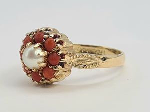 0477: Vintage: 9ct Gold Pearl Corals Flower Head Ring - Date- Mark 1968