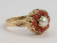 Load image into Gallery viewer, 0477: Vintage: 9ct Gold Pearl Corals Flower Head Ring - Date- Mark 1968
