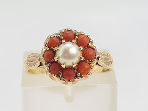 0477: Vintage: 9ct Gold Pearl Corals Flower Head Ring - Date- Mark 1968