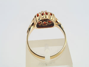 0477: Vintage: 9ct Gold Pearl Corals Flower Head Ring - Date- Mark 1968