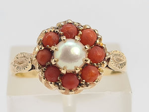 0477: Vintage: 9ct Gold Pearl Corals Flower Head Ring - Date- Mark 1968