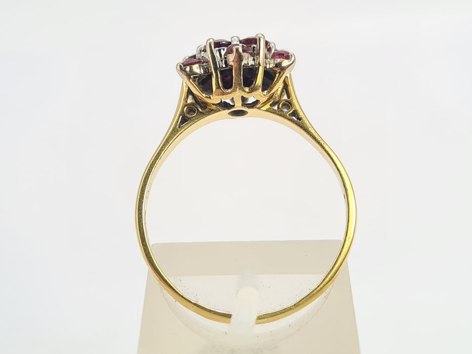6186 Vintage: 18ct Gold Rich Red Rubies Cluster Ring-From 1974