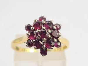 0676: Vintage: 18ct Gold Rich Red Rubies Cluster Ring- Date- Mark 1974