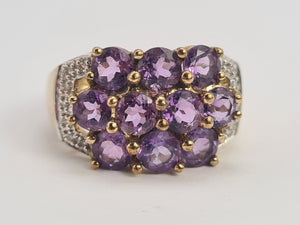 0698: Vintage: 9ct Gold Purple Amethysts 14 Diamonds Cocktail Ring