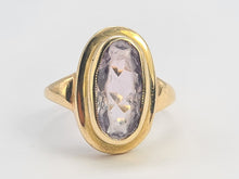 Load image into Gallery viewer, 0701:  Vintage &amp; Old 9ct Gold Lilac Amethyst Bezel Set Ring- lovely mature stone
